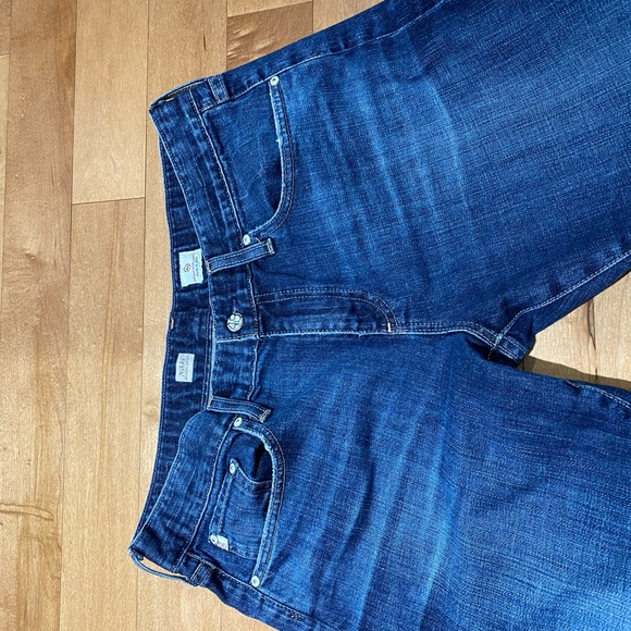 AG Nikki - Picture 13 of 13